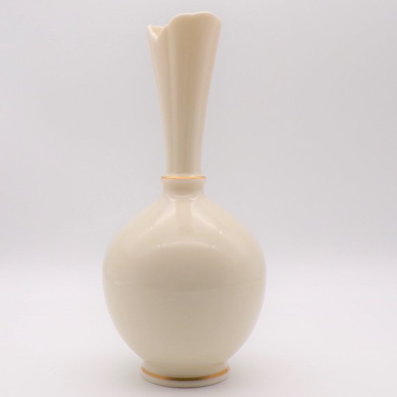 Vintage Lenox Rose Cream and Gold Vase - Picture 5 of 12